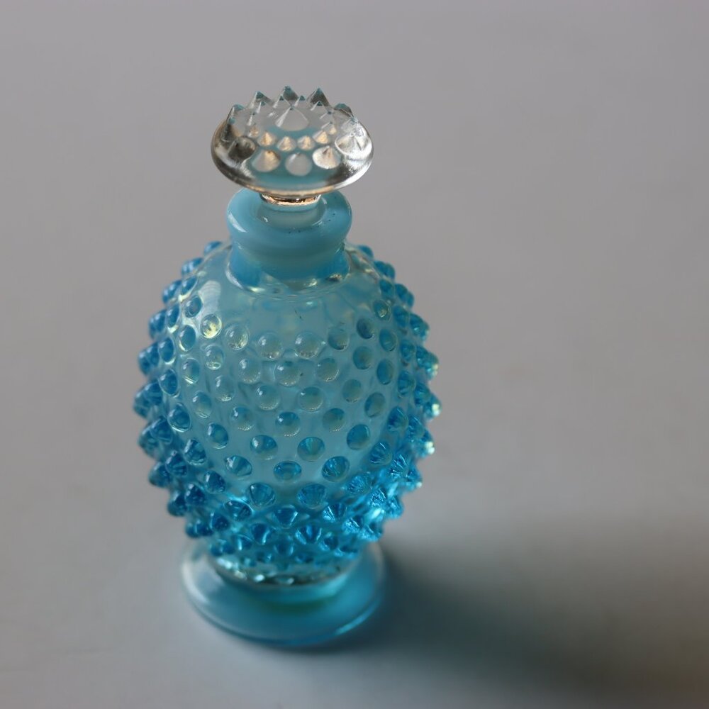 Vintage Fenton Blue Opalescent Glass Perfume Bottle Hobnail Pattern